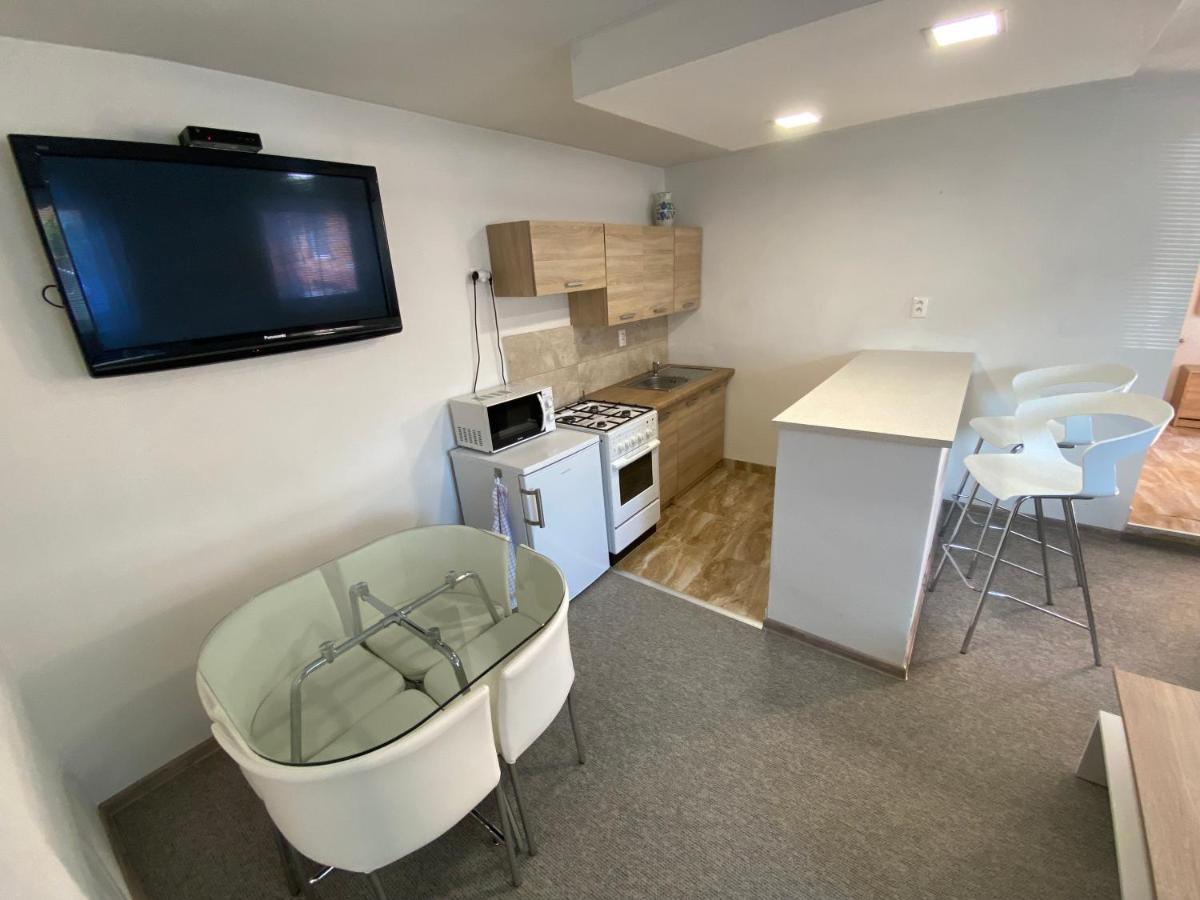 Ard Apartments - Léva Kültér fotó